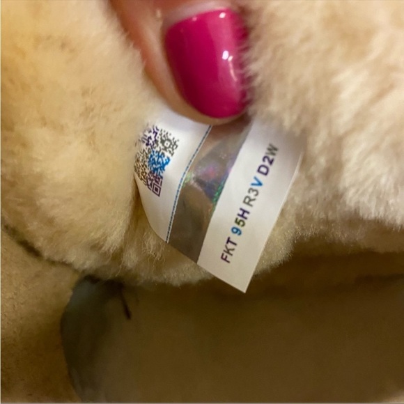 UGG | Classic Ultra Mini Boots In Chestnut New In Box - Picture 14 of 14